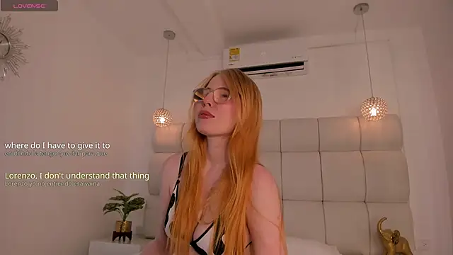 Snapshot of Alexa_Handler chatting on 14, 10, 2025 Alexa Handler online show from 14, 10, 2025