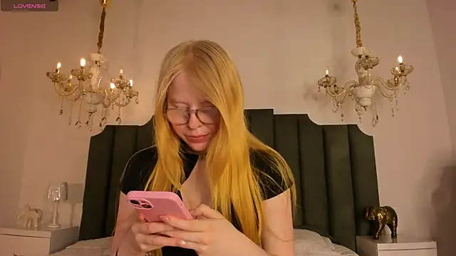 Snapshot of Alexa_Handler chatting on 16, 1, 2026 Alexa Handler online show from 16, 1, 2026