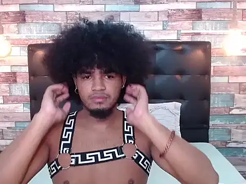 Snapshot of JaicobRuneer chatting on 11, 10, 2025 JaicobRuneer online show from 11, 10, 2025