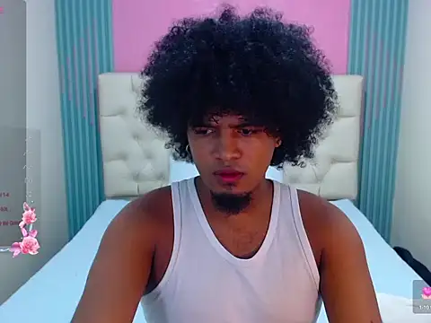 Snapshot of JaicobRuneer chatting on 12, 10, 2025 JaicobRuneer online show from 12, 10, 2025