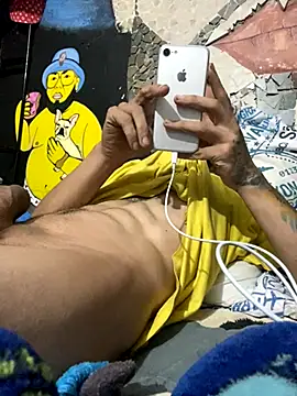 Snapshot of macg96 chatting on 18, 11, 2025 macg96 online show from 18, 11, 2025