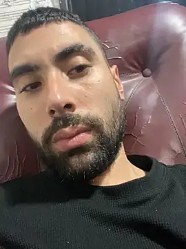 Snapshot of macg96 chatting on 25, 11, 2025 macg96 online show from 25, 11, 2025