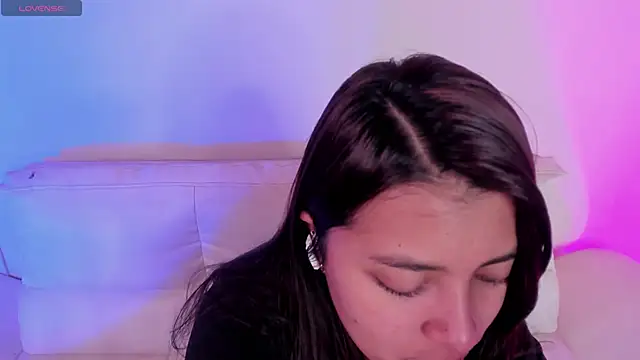 Snapshot of Rebeca_Williams_ chatting on 20, 11, 2025 Rebeca Williams online show from 20, 11, 2025