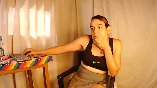 Oh Tique online show from 12, 2, 2025