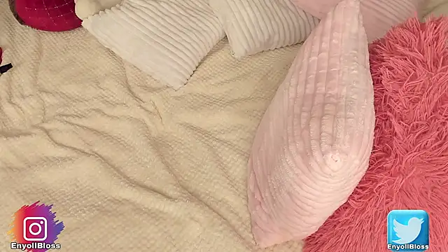 SweetHanson online show from 2, 3, 2025