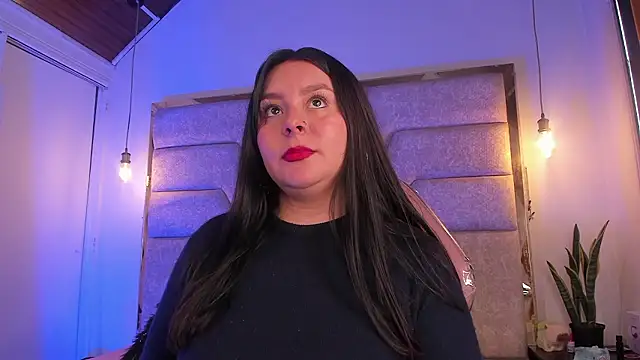 Snapshot of EmaJames25 chatting on 9, 1, 2026 EmaJames25 online show from 9, 1, 2026