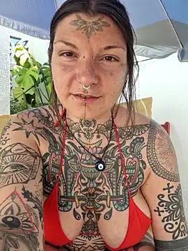 lizzardqueeen online show from 23, 9, 2025