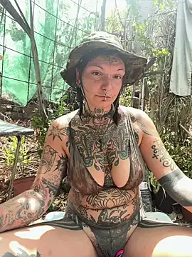 lizzardqueeen online show from 5, 8, 2026