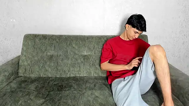 Snapshot of anjel_cute18 chatting on 16, 3, 2026 anjel cute18 online show from 16, 3, 2026