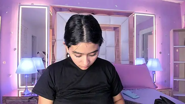 Snapshot of scarlette_15_ chatting on 24, 6, 2026 scarlette 15 online show from 24, 6, 2026