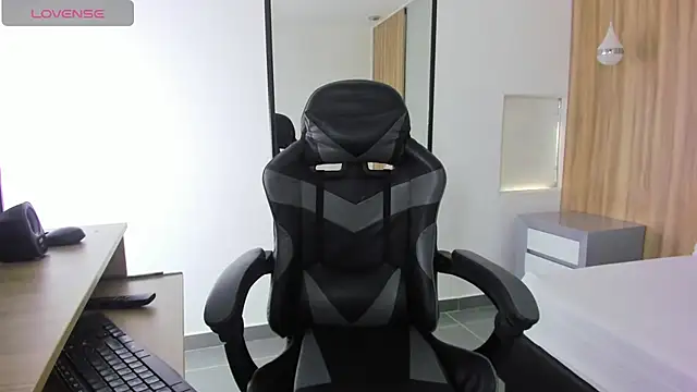 alma fenix online show from 3, 12, 2025