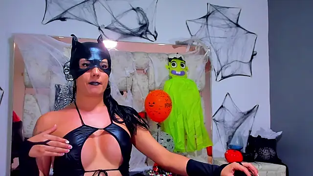 ZachaTompson online show from 31, 10, 2025