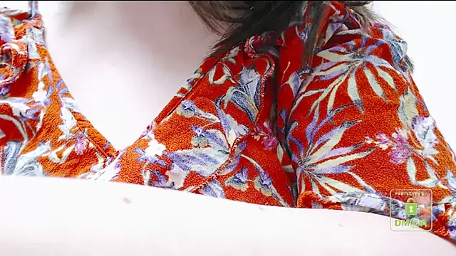 Snapshot of cute_and_hot chatting on 8, 1, 2025 cute and hot online show from 8, 1, 2025