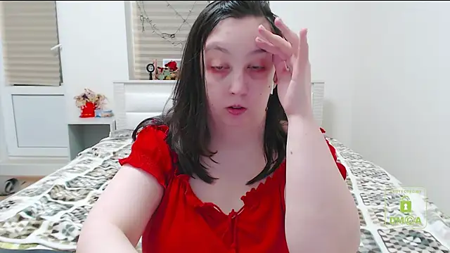 Snapshot of cute_and_hot chatting on 12, 1, 2025 cute and hot online show from 12, 1, 2025