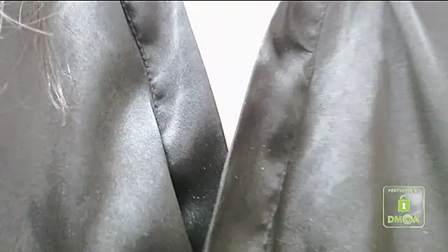 Snapshot of cute_and_hot chatting on 18, 1, 2025 cute and hot online show from 18, 1, 2025