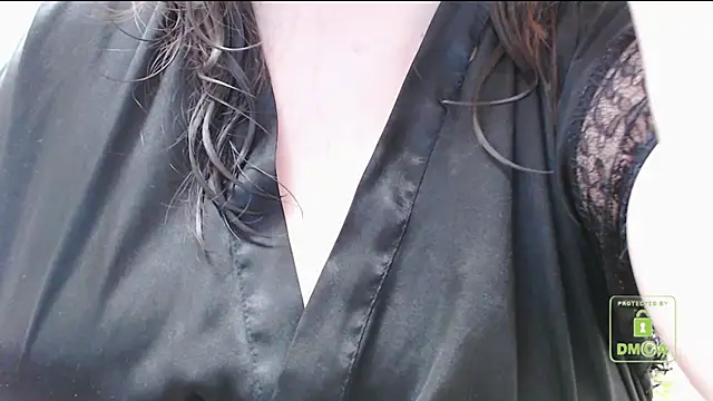 Snapshot of cute_and_hot chatting on 23, 1, 2025 cute and hot online show from 23, 1, 2025