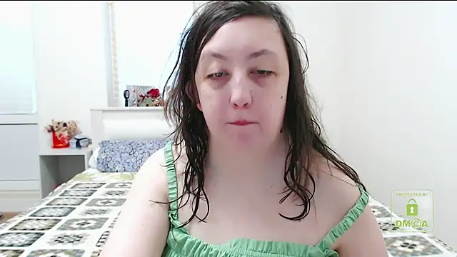 Snapshot of cute_and_hot chatting on 1, 2, 2025 cute and hot online show from 1, 2, 2025