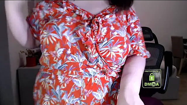 Snapshot of cute_and_hot chatting on 27, 11, 2025 cute and hot online show from 27, 11, 2025