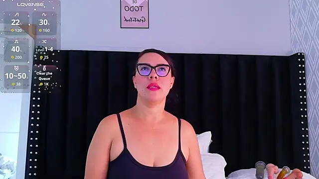 hotlatinateacher online show from 5, 4, 2026