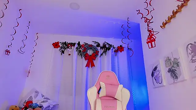 Snapshot of Lia_Petite1 chatting on 25, 1, 2025 Lia Petite1 online show from 25, 1, 2025