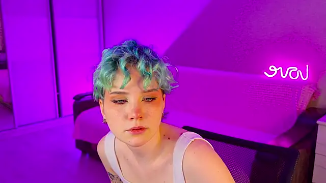 Snapshot of School_Love chatting on 16, 12, 2024 School Love online show from 16, 12, 2024