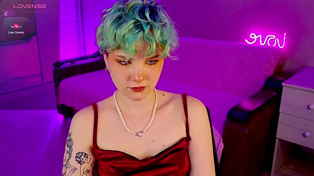 Snapshot of School_Love chatting on 9, 1, 2025 School Love online show from 9, 1, 2025