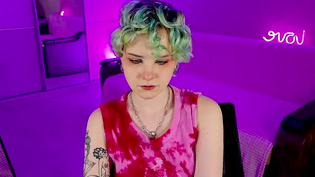 Snapshot of School_Love chatting on 3, 2, 2025 School Love online show from 3, 2, 2025