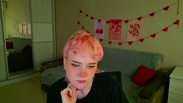 Snapshot of School_Love chatting on 29, 9, 2025 School Love online show from 29, 9, 2025