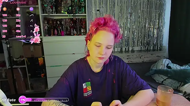 Snapshot of School_Love chatting on 9, 4, 2026 School Love online show from 9, 4, 2026