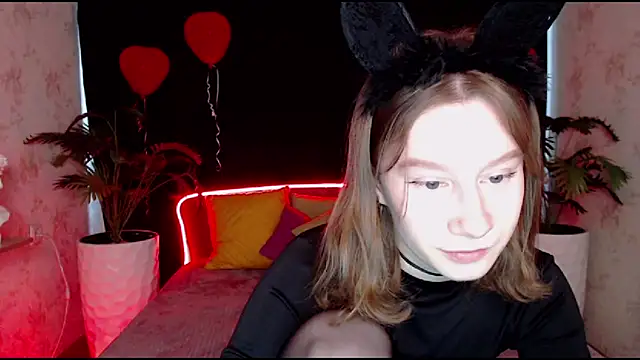 EnigmaSee online show from 8, 3, 2025