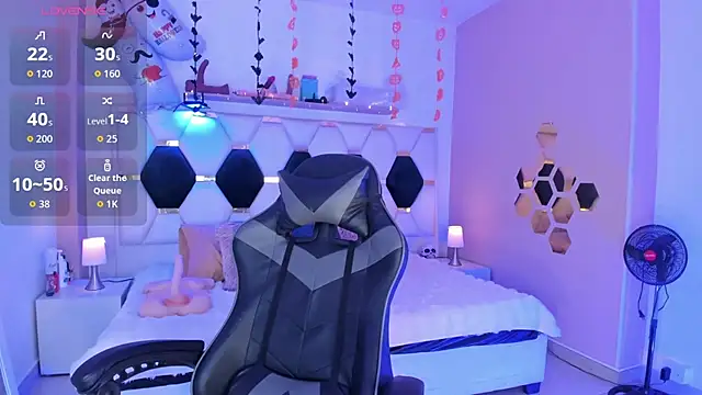 Snapshot of North-Dio chatting on 23, 10, 2025 North-Dio online show from 23, 10, 2025