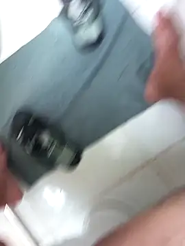 Snapshot of lobomisterioso13 chatting on 22, 9, 2025 lobomisterioso13 online show from 22, 9, 2025