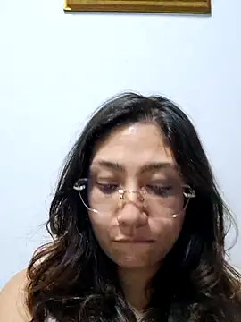 Mia Ruiz online show from 31, 10, 2025