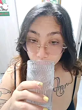 Mia Ruiz online show from 27, 11, 2025