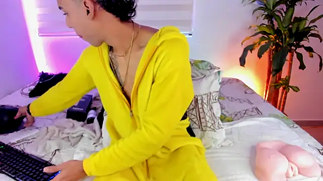 aldrinwhite online show from 6, 10, 2025