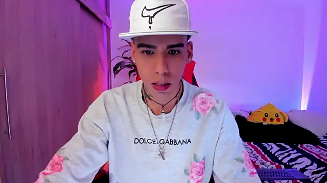 Snapshot of aldrinwhite chatting on 2, 3, 2026 aldrinwhite online show from 2, 3, 2026