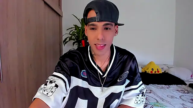 Snapshot of aldrinwhite chatting on 16, 3, 2026 aldrinwhite online show from 16, 3, 2026