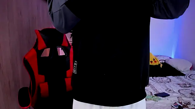 Snapshot of aldrinwhite chatting on 17, 3, 2026 aldrinwhite online show from 17, 3, 2026