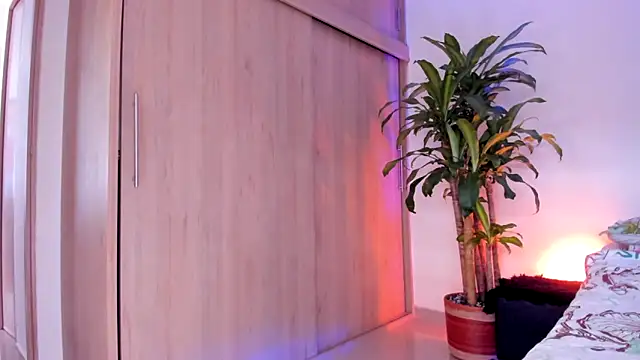 Snapshot of aldrinwhite chatting on 18, 3, 2026 aldrinwhite online show from 18, 3, 2026