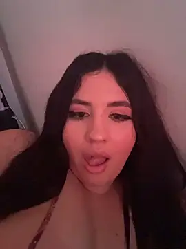 Snapshot of hally_berry____ chatting on 25, 11, 2025 hally berry online show from 25, 11, 2025