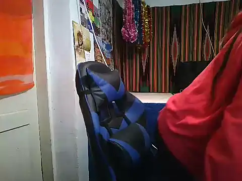 Cora Maro online show from 30, 11, 2025