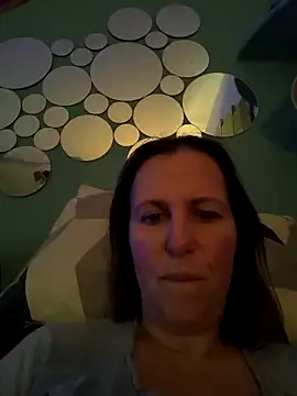 Angelacoquine online show from 9, 12, 2024