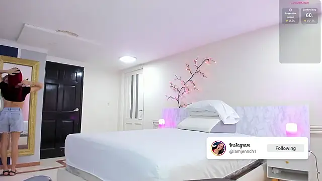 charolbruce 1 online show from 30, 3, 2026