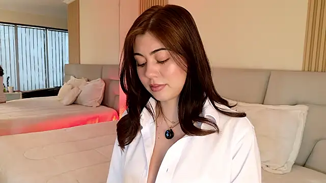 Zoe Benson online show from 12, 1, 2026