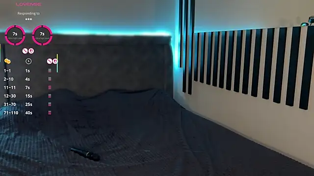 Snapshot of Li_Amelie_ chatting on 3, 12, 2025 Li Amelie online show from 3, 12, 2025