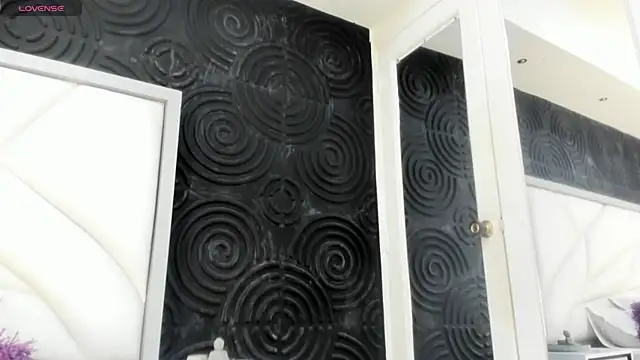 AbigailWilliams  online show from 21, 11, 2025