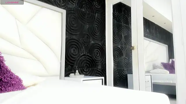 AbigailWilliams  online show from 25, 11, 2025