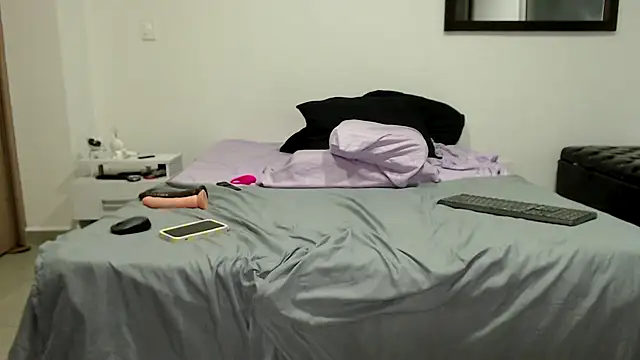 Snapshot of AnnieRoss69 chatting on 6, 12, 2024 AnnieRoss69 online show from 6, 12, 2024