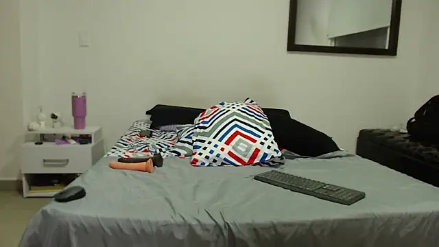 Snapshot of AnnieRoss69 chatting on 22, 10, 2025 AnnieRoss69 online show from 22, 10, 2025