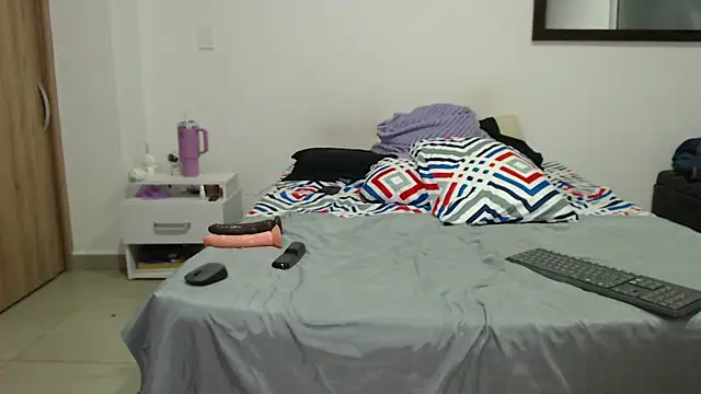 Snapshot of AnnieRoss69 chatting on 30, 10, 2025 AnnieRoss69 online show from 30, 10, 2025